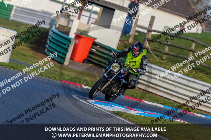 PJM Wedding Photography;enduro digital images;event digital images;eventdigitalimages;mallory park;mallory park photographs;mallory park trackday;mallory park trackday photographs;no limits trackdays;peter wileman photography;racing digital images;trackday digital images;trackday photos